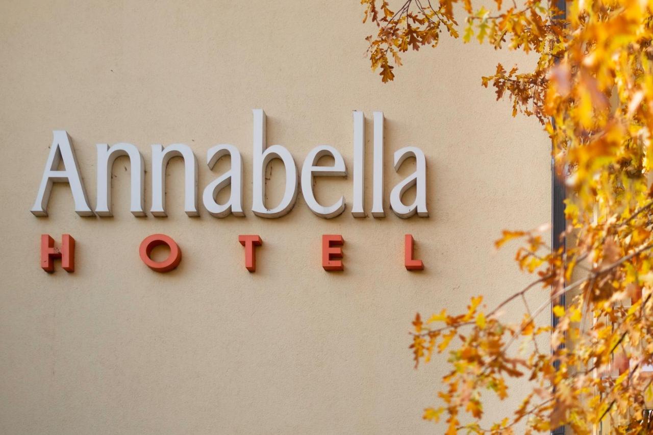 Annabella Hotel Riga Bagian luar foto